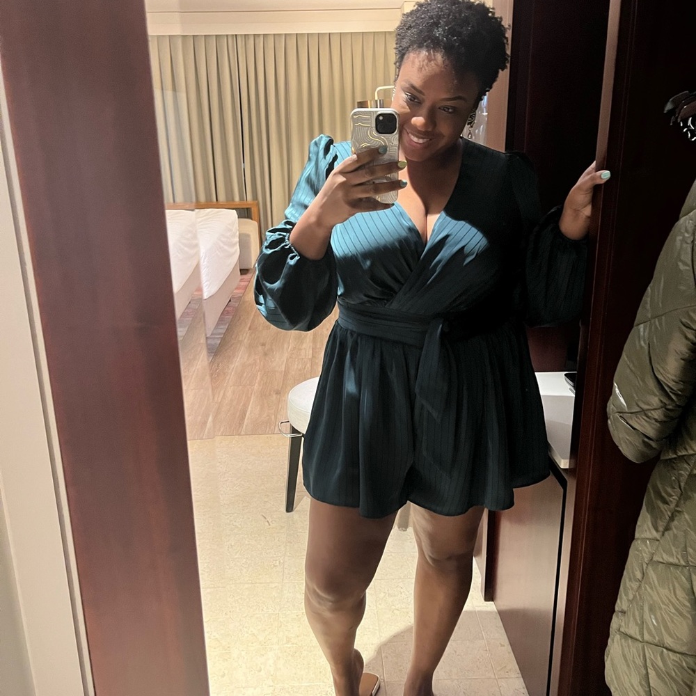 Elegant Hunter Green Long Sleeve Romper